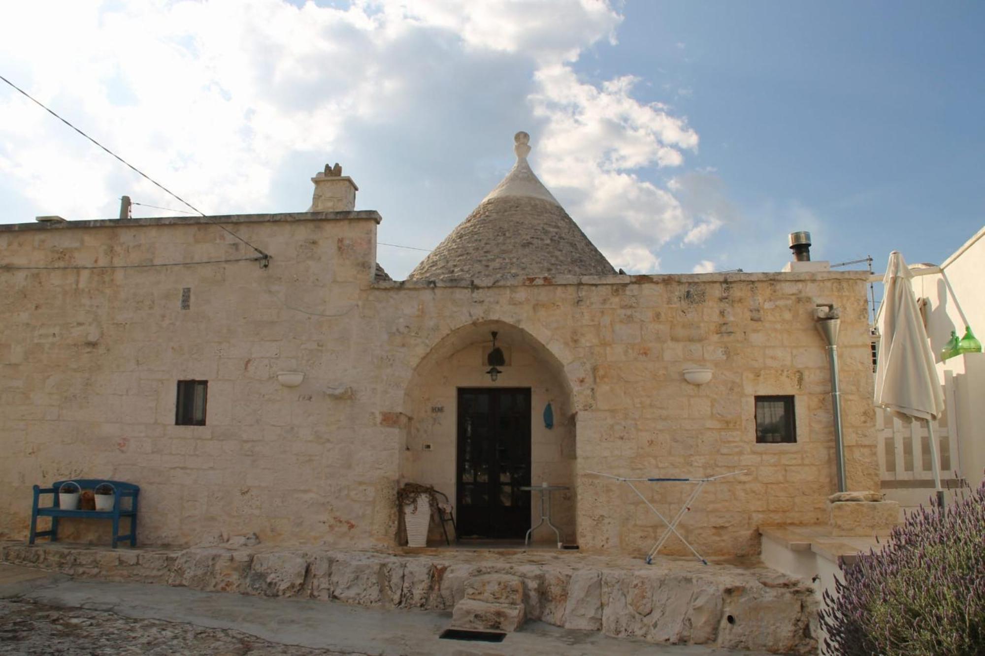 奇斯泰尼诺I Trulli Di Mario别墅 外观 照片